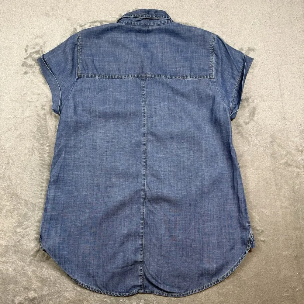 J. Crew Chambray Shirt Women's Medium Blue Short Sleeve Popover Casual Preppy